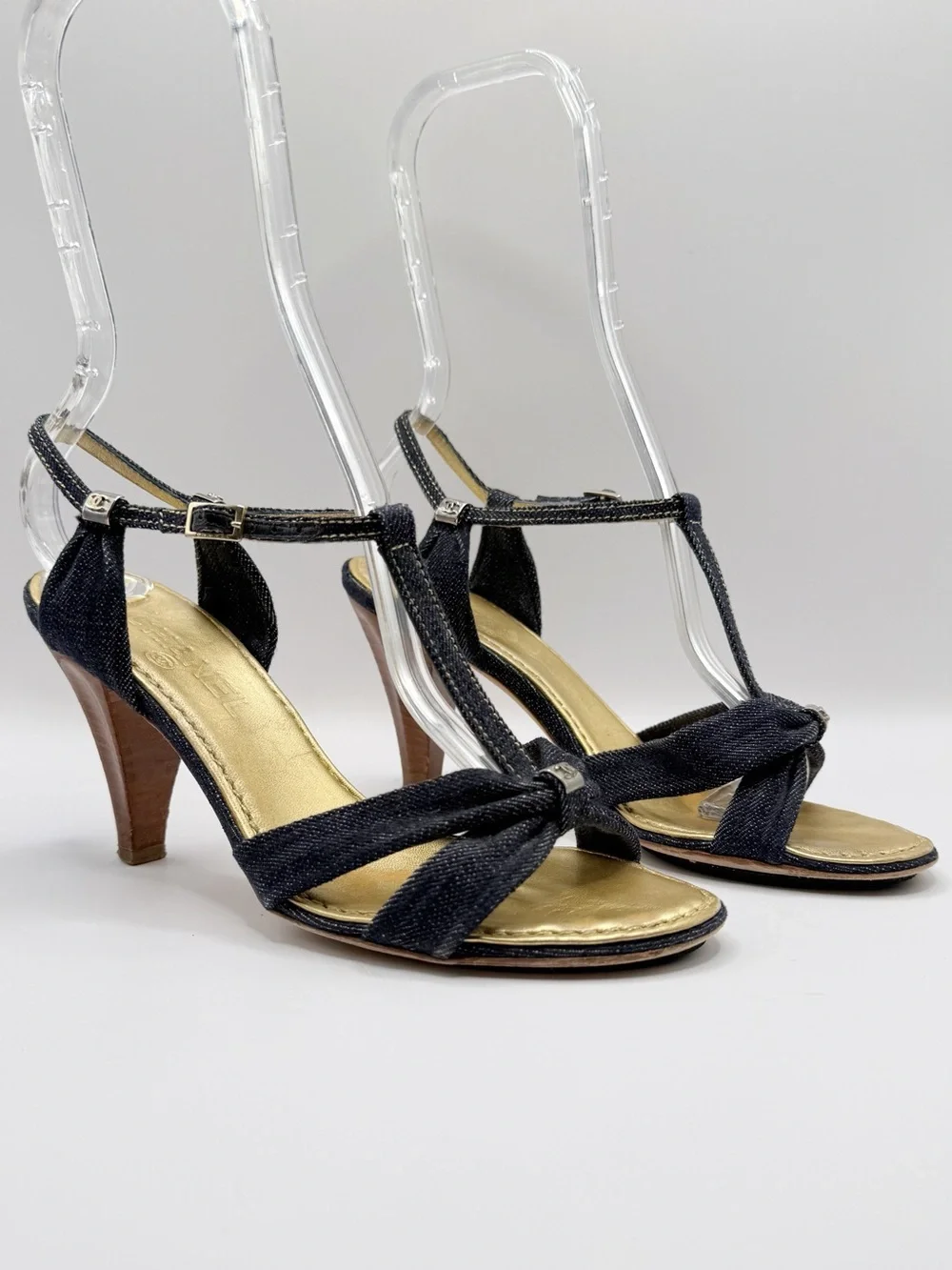 CHANEL Y2K Denim T-Strap  Sandals Heels CC Logo Blue Denim Wood Heel authentic